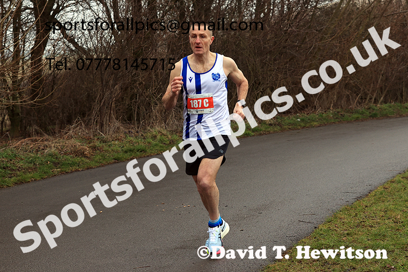 Mens Over-50s 2025 NECAA Royal Signals Road Relays Champs.,  Hetton Lyons Country Park, Hetton le Hole, County Durham. Photo: David T. Hewitson/Sports for All Pics